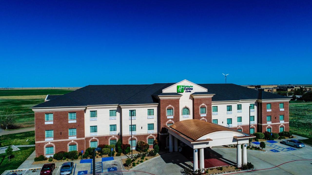 Holiday Inn Express Hotel & Suites Pampa, An Ihg Hotel Exterior foto